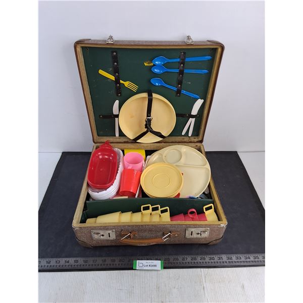 Vintage Runsven Swedish Picnic Dish Kit