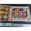 Image 3 : Christmas Tree Ornaments