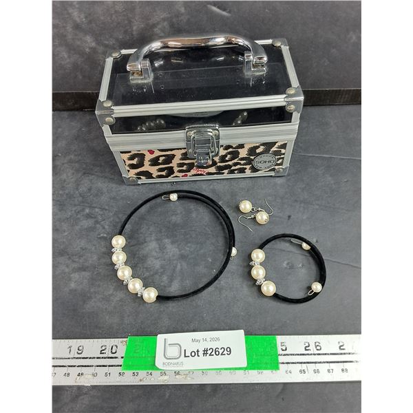 Jewelry Box with 1 Set Jewelry
