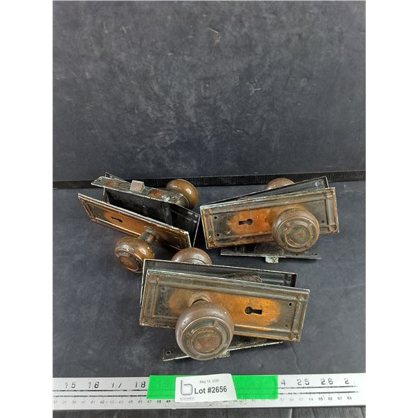 Vintage Door Knobs & Locks