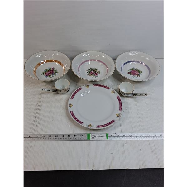 (3) Vintage Japanese Serving Bowls,(2) Chinese Porcelain Rice Bowls and Matching Spoons,Restaurant W