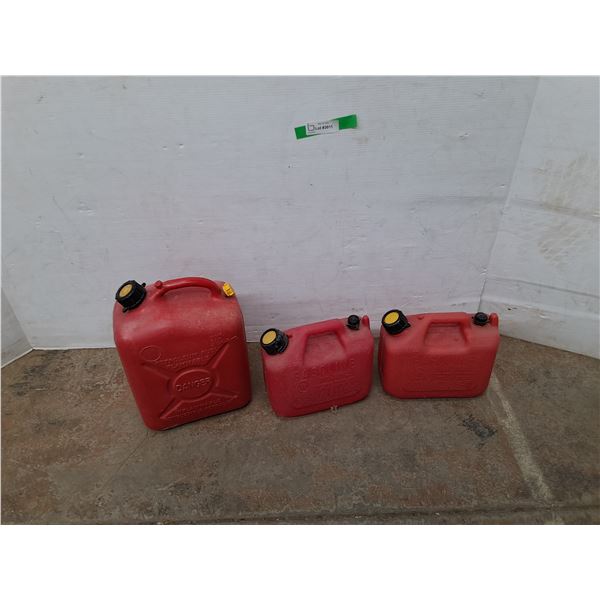 *(3) Jerry Cans -PICKUP ONLY