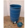 Image 2 : *89 L Plastic Barrel, Watering Can, Steel Rod 73", PICKUP ONLY