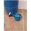 Image 3 : *89 L Plastic Barrel, Watering Can, Steel Rod 73", PICKUP ONLY