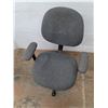 Image 2 : *Office Chair 36" x 21", PICKUP ONLY