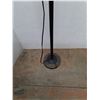 Image 3 : *Floor Lamp 5', Powers On, As Is, PICKUP ONLY