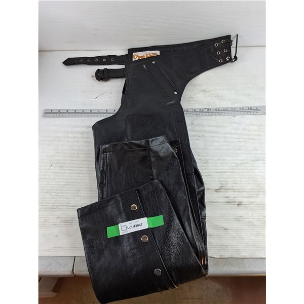 Open Road Motorcycle Leather Chaps - Size M