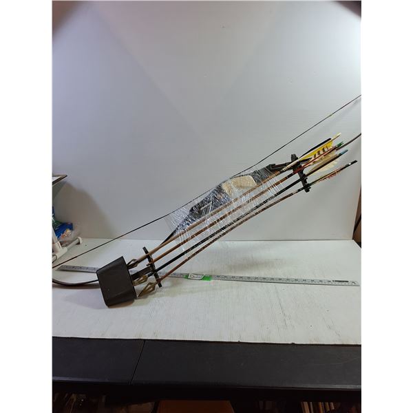 53" Bow with (4) Arrows-32" long