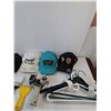 Image 3 : Womans Sandals, (4) Ball Caps, Pencil Case, Calculator, (2) Paintbrushes, Hangers, Misc