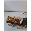 Image 3 : Vintage Cast Iron Horse-Drawn Fruits and Vegetables Wagon Toy