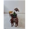 Image 5 : Vintage Cast Iron Horse-Drawn Fruits and Vegetables Wagon Toy