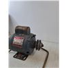 Image 2 : Westinghouse Handy-Craft 1/2" HP Electric Motor ( powers on, as is, cannot ship)