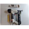 Image 2 : Porter Cable Pneumatic Narrow Crown Stapler, Staples, Case