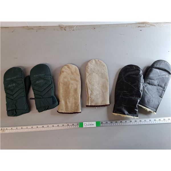 (3) Pairs of Insulated Mittens Approx. M-XL