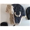 Image 5 : Winter Clothing & Work Gloves-L - Toques, Mittens, Misc.