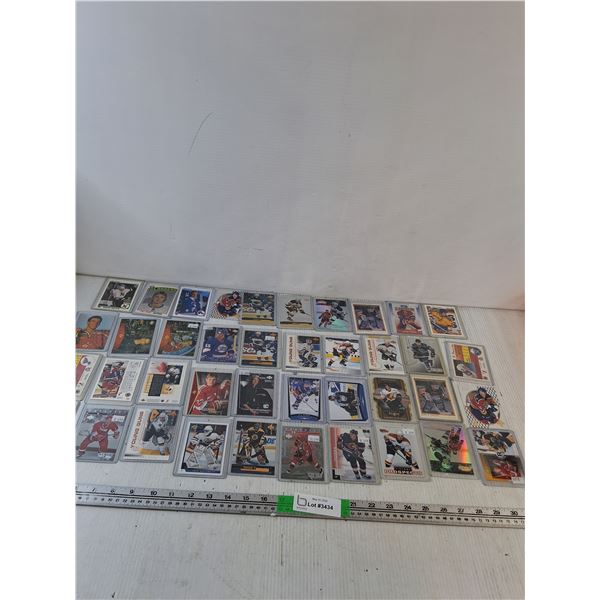 (40) Various Upper Deck Hockey Cards ( as is, cannot authenticate)