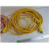 Image 3 : (2) Extension Cords - As Is