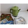Image 7 : Plastic Wraps, Electric Tea Pot, As Is, Plastic Container, Assorted Kitchen Supplies