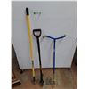 Image 1 : **Garden Claw, Fisker Weed Digger & Hoe, PICKUP ONLY