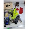 Image 5 : Shielded Audio Cables, AM/FM Clock Radio, Fram Oil Filter, Flashlight, Misc