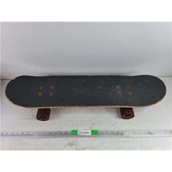 Skateboard - PICKUP ONLY