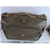 Image 2 : *Atlantic Garment Bag 23" x 21" x 7"