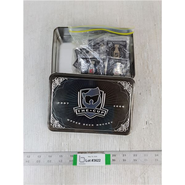 NHL Stanley Cup Champions Pin Set & Case