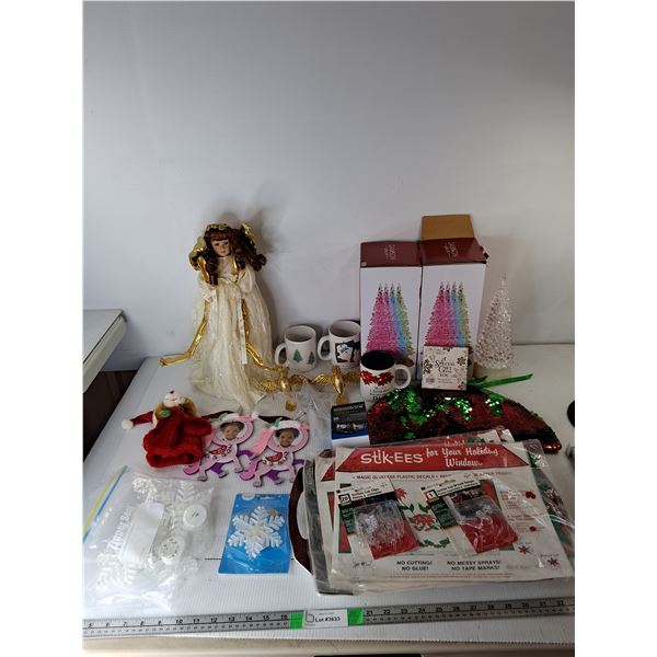 Christmas Lot- Tree Toppers & Ornaments, Light Up Tree Figurines (Req. Batteries), Misc. Cannot Ship