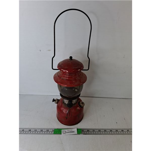 Vintage Coleman 200 Lantern from 1961 - 19" Tall with Handle
