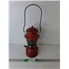 Image 1 : Vintage Coleman 200 Lantern from 1961 - 19" Tall with Handle