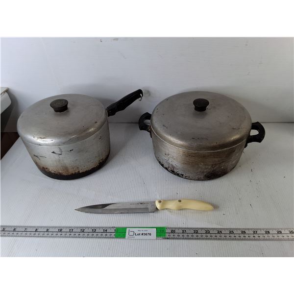 (2) Aluminum Pots with Lids Up to 10.5" & Wear-Ever Knife