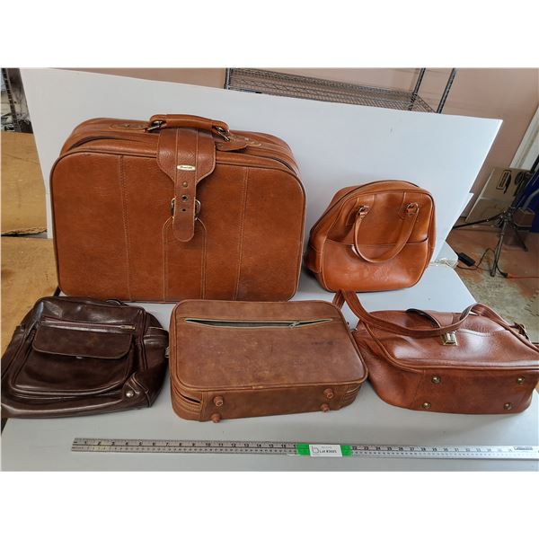Brentwood Suitcase 24" x 8" x 17" & (4) Leather Style Bags- Two Zippers Require Repair, Cannot Ship
