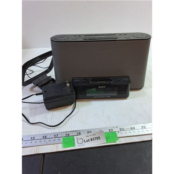 Sony IPOD Docking Stereo w/ AM/FM Radio - Powers On