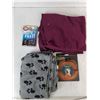 Image 3 : Dog Toys, Clothes, Blankets, Leash, Misc.