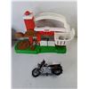 Image 2 : Hot Wheels Car Storage Truck, Fisher Price Farm Set & Tonka Police Motorcycle
