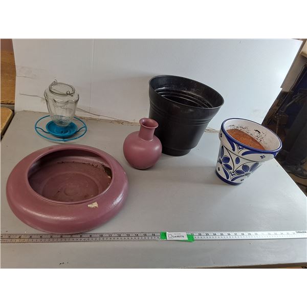 Glass Water Feeder, Ceramic & Plastic Planters Up to 10.5"- Pickup Preferred