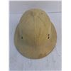 Image 2 : WW2 Canadian Tropical Pith Helmet Shell