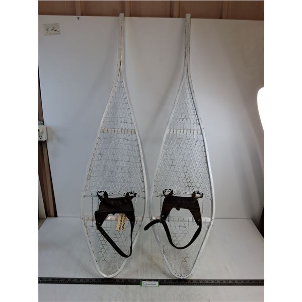 Pair of Military Magnesium Snow Shoes - 46" Length - CANNOT SHIP