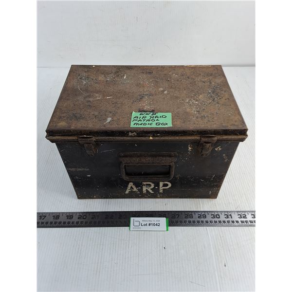 WW2 ARP (Air Raid Patrol) Medical Box