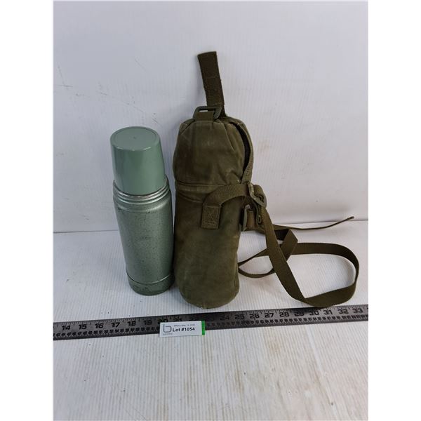 Canadian Military Pattern 82 Thermos & Carrier