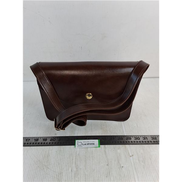 New RCMP Women's Issue Leather Purse w/Pistol Compartment