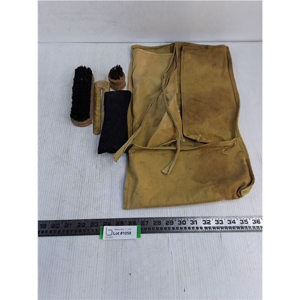WW2 Canadian Housewife w/Contents (Named)