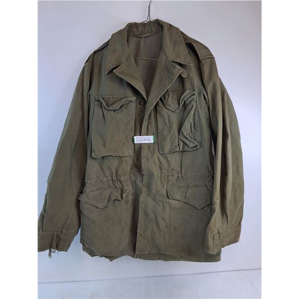 * WW2 US Army M1943 Field Jacket - Size 34L