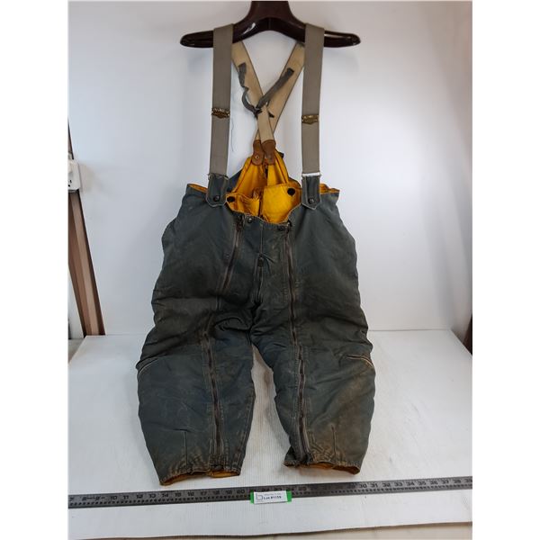 WW2 RCAF Insulated Flying Suit from 1943 - Medium Size w/26" Inseam