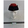 Image 1 : Antique British Artillery Wedge Cap - Dated 1900 - Mannequin Not Included
