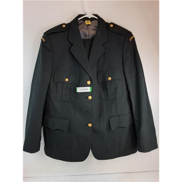 * Canadian Military DEU Uniform Tunic - Size 67/41