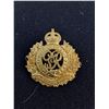 Image 3 : (4) Assorted Cap Badges
