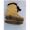 Image 3 : Pair of Animal Skin Mukluks - 10.5" Length - Approx Size Men's 8