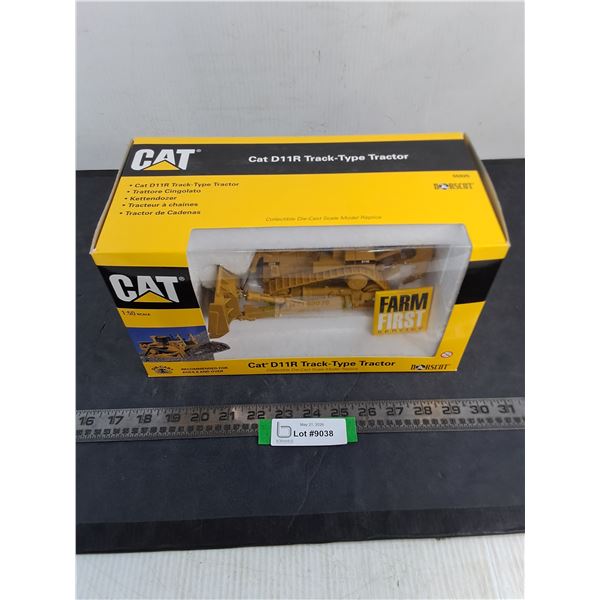 NIB Replica 1:50 Diecast Cat D11R Track-Type Tractor
