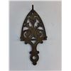 Image 2 : Vintage Cast Iron Trivet